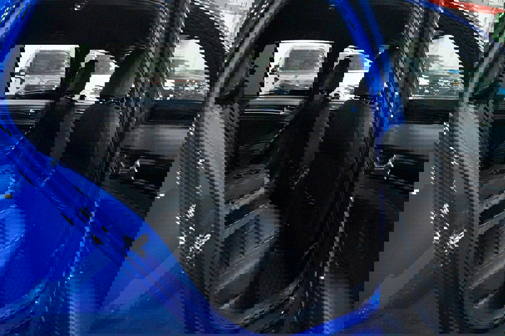 Used 2018 Volkswagen Golf 4-Door image 24