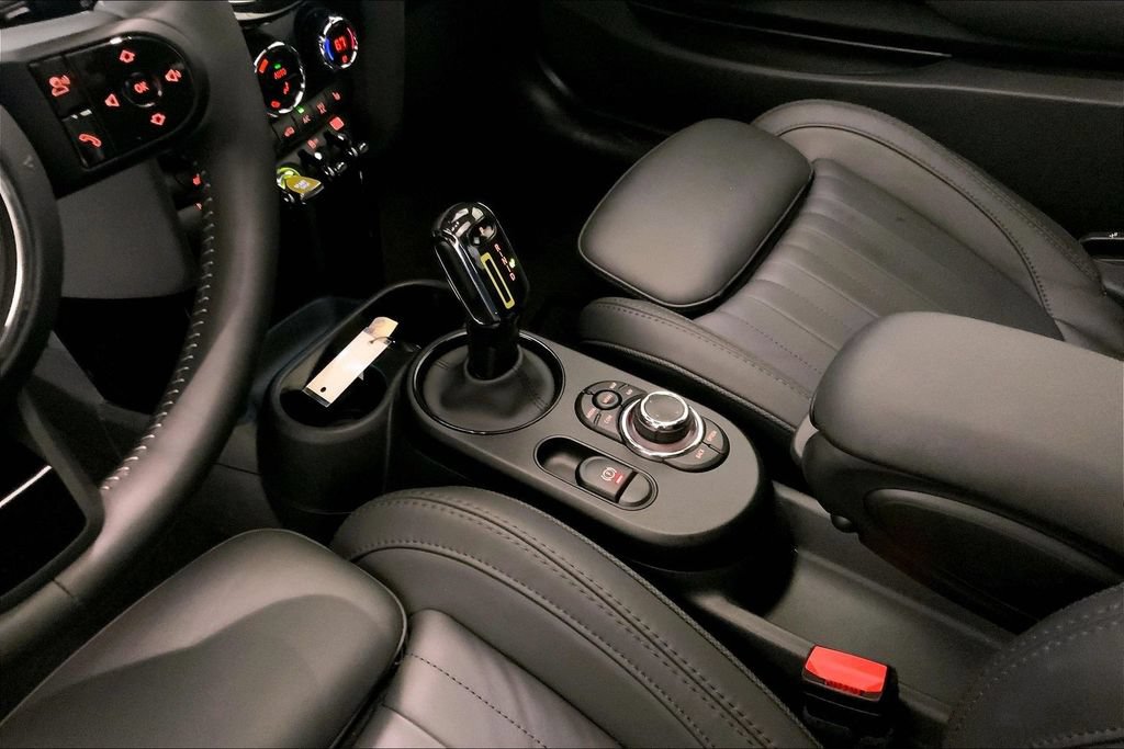 Used 2024 MINI Cooper SE FWD image 22