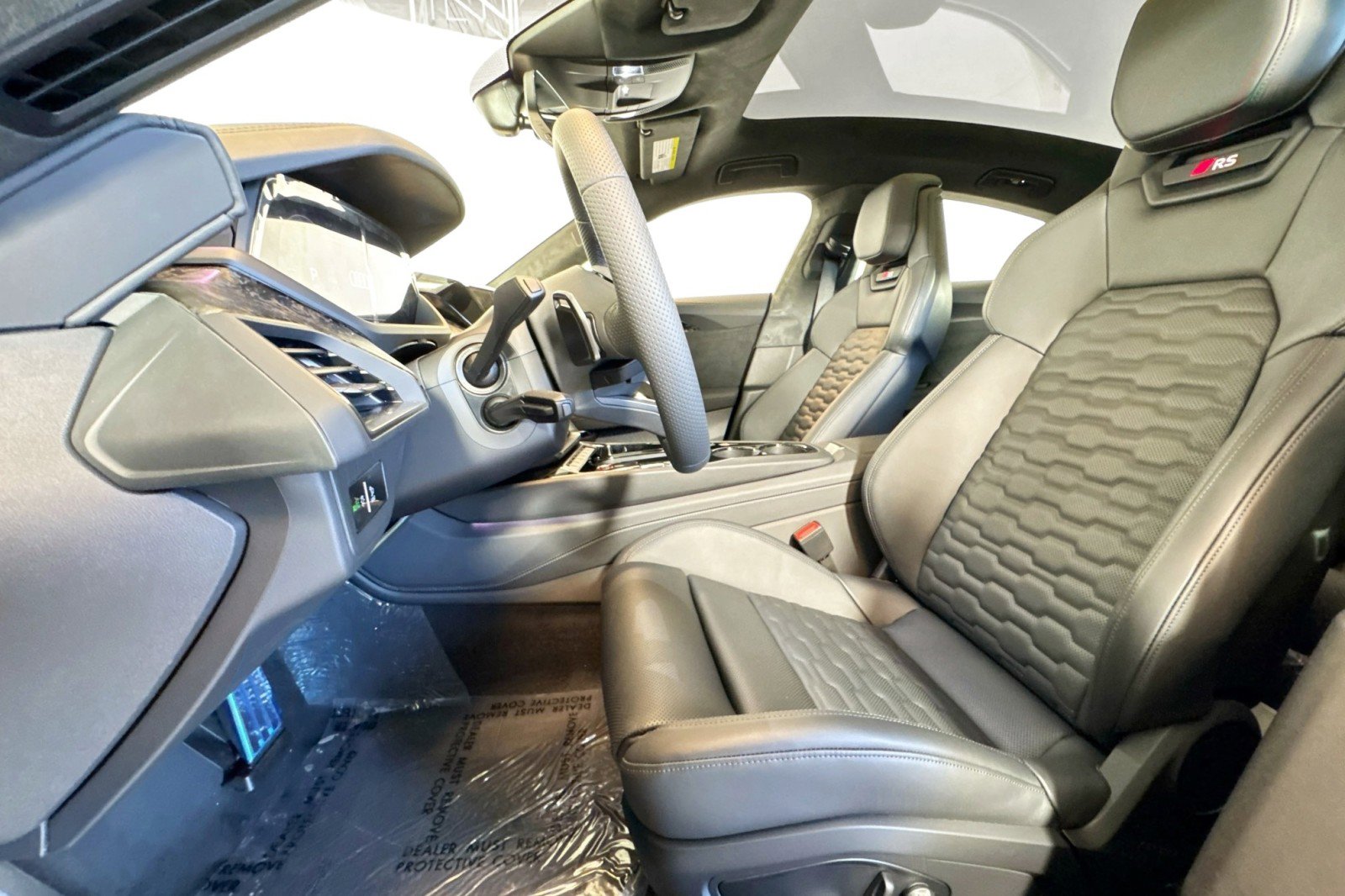 New 2026 Audi RS e-tron GT performance image 18