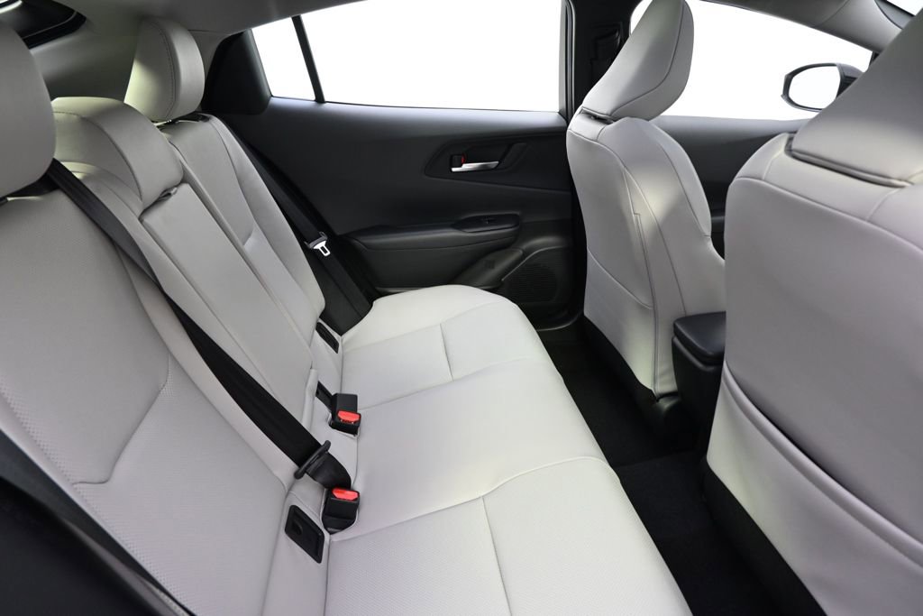 Used 2024 Toyota Prius XLE image 18
