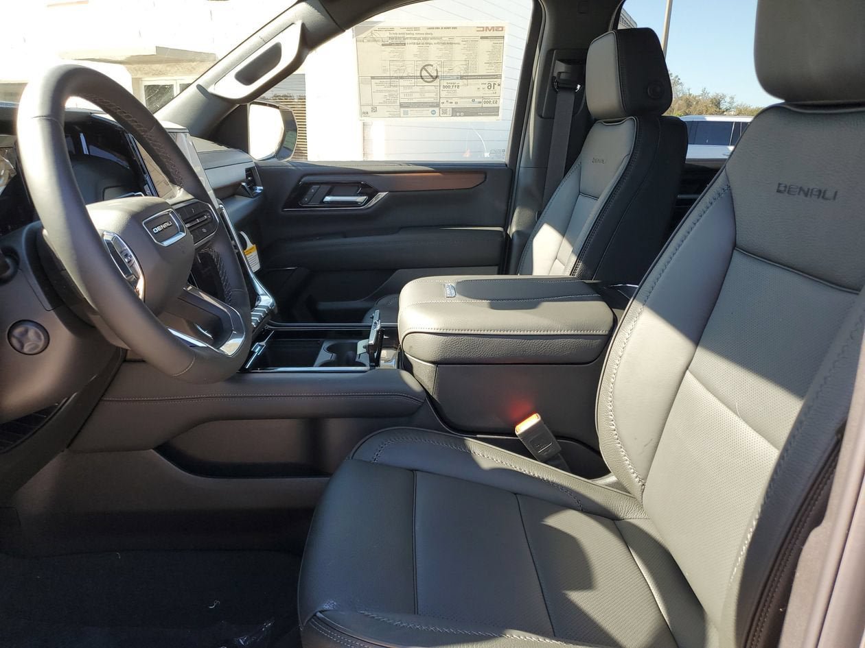 New 2026 GMC Yukon XL Denali w/ Sun & Power Step Package AWD/4WD image 19