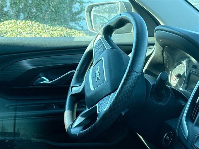 Used 2024 GMC Terrain SLE image 12