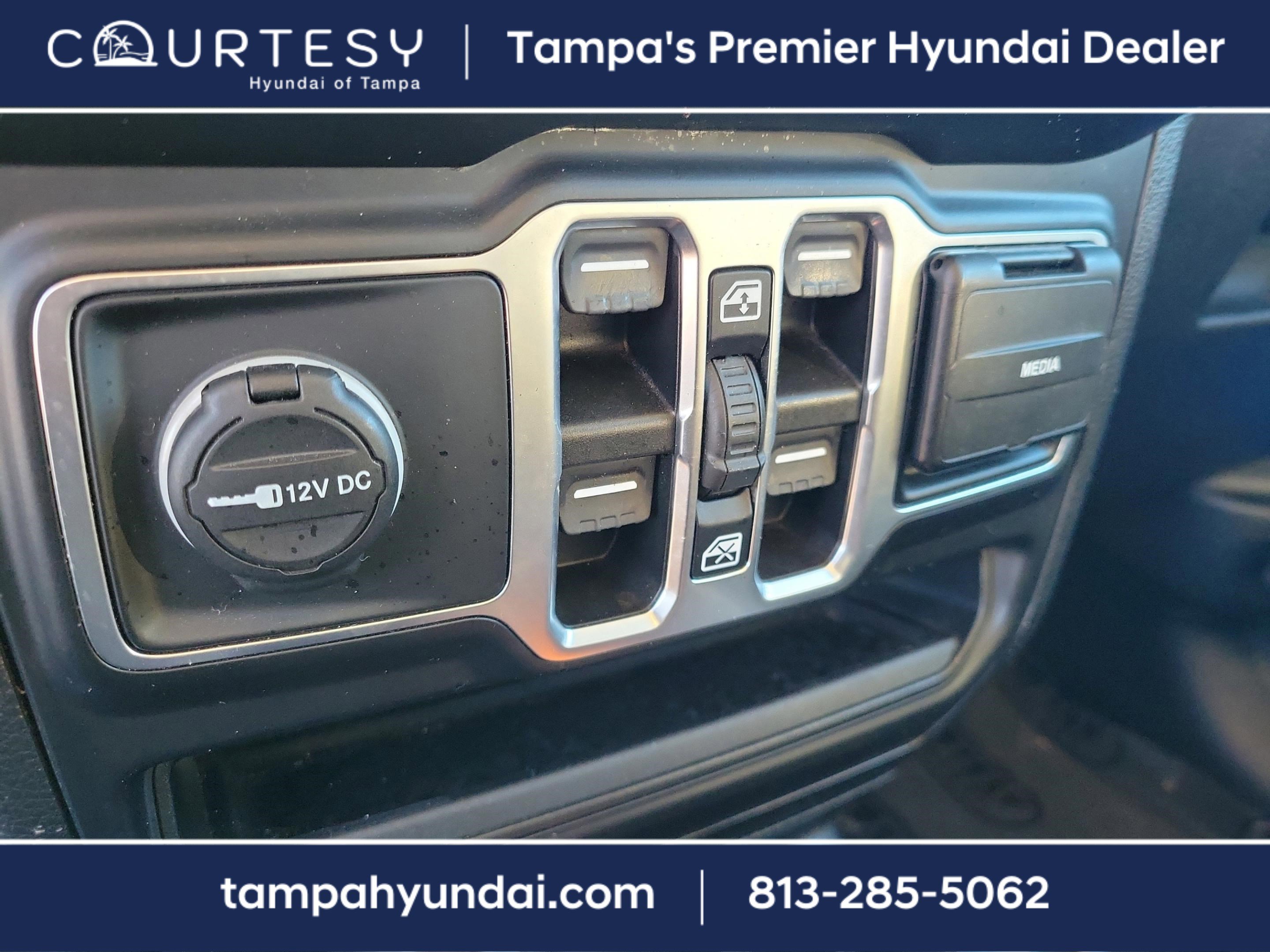 Used 2021 Jeep Gladiator Sport image 28