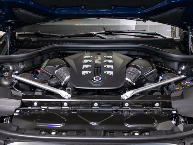 New 2026 BMW ALPINA XB7 AWD/4WD image 5