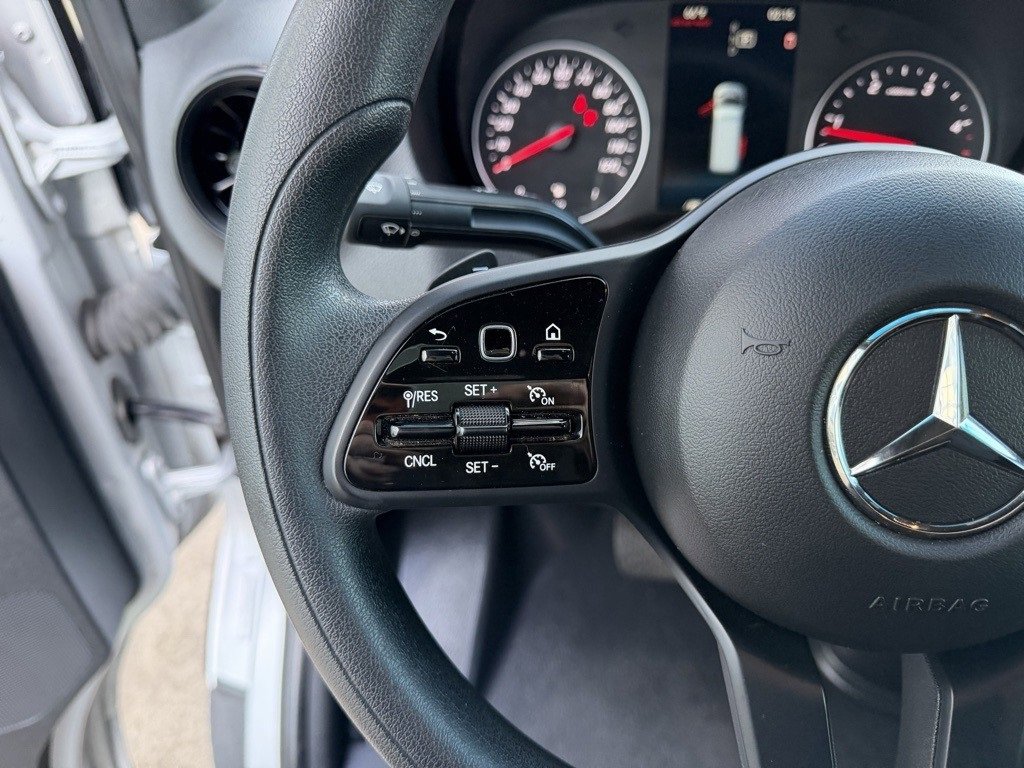 Used 2023 Mercedes-Benz Sprinter 144 Cargo image 17