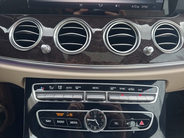 Used 2017 Mercedes-Benz E 300 image 26