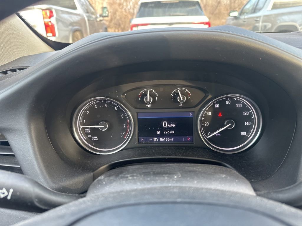 Used 2021 Buick Enclave Essence image 25