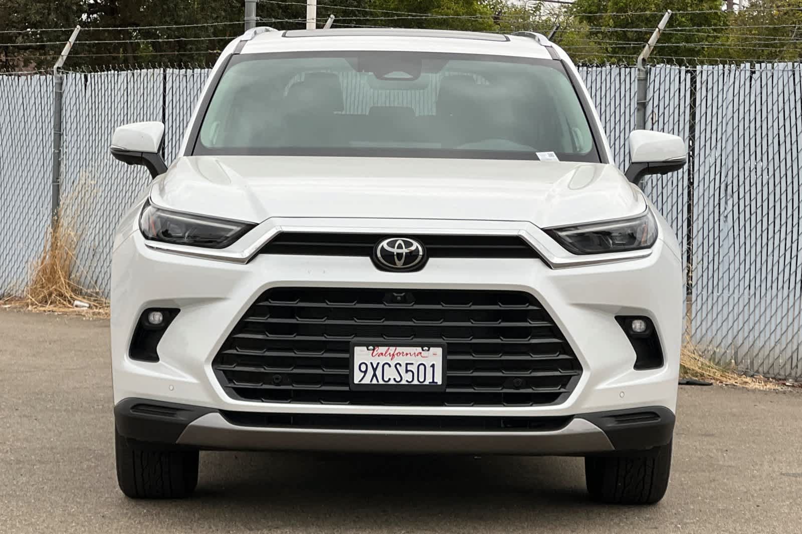 Used 2026 Toyota Grand Highlander AWD image 8