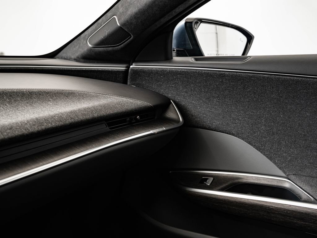 Used 2024 Lucid Air Touring image 39
