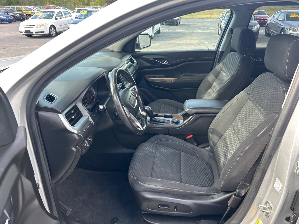 Used 2019 GMC Acadia SLE AWD/4WD image 9