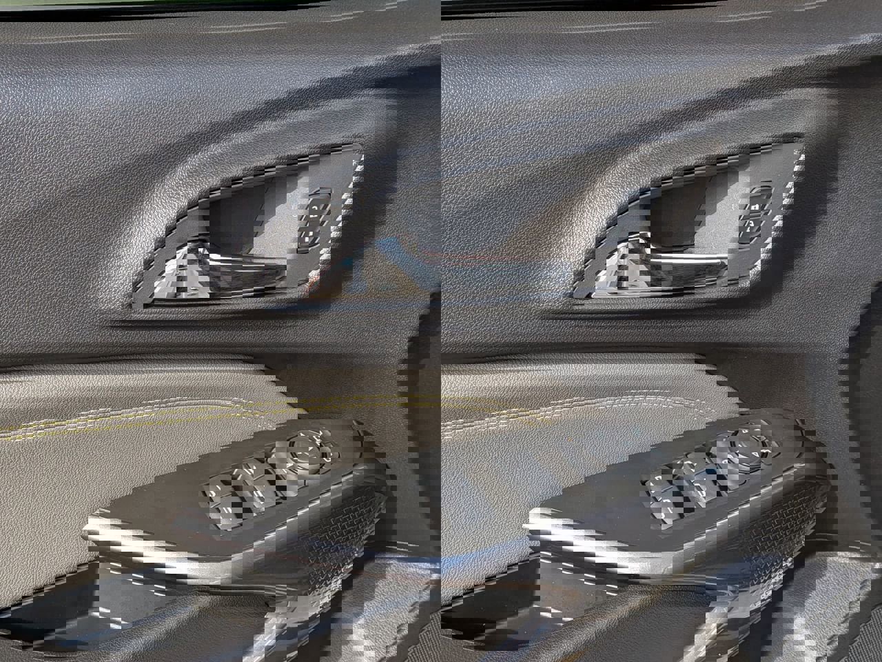 New 2026 Chevrolet Trax ACTIV w/ Driver Confidence Package image 8