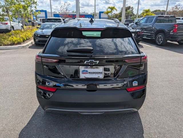 Certified 2023 Chevrolet Bolt EUV LT w/ Comfort Package image 11
