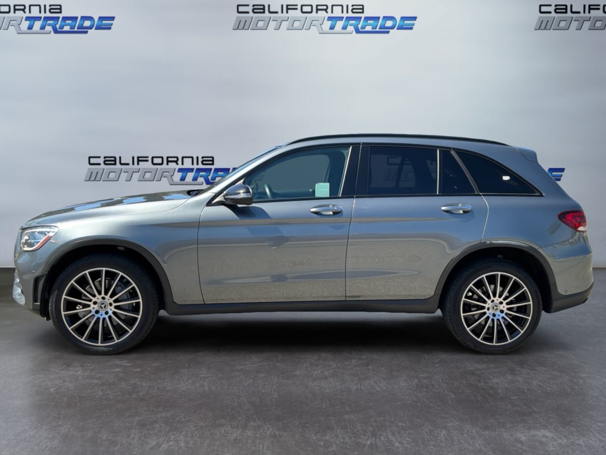 Used 2021 Mercedes-Benz GLC 300 w/ AMG Line image 8