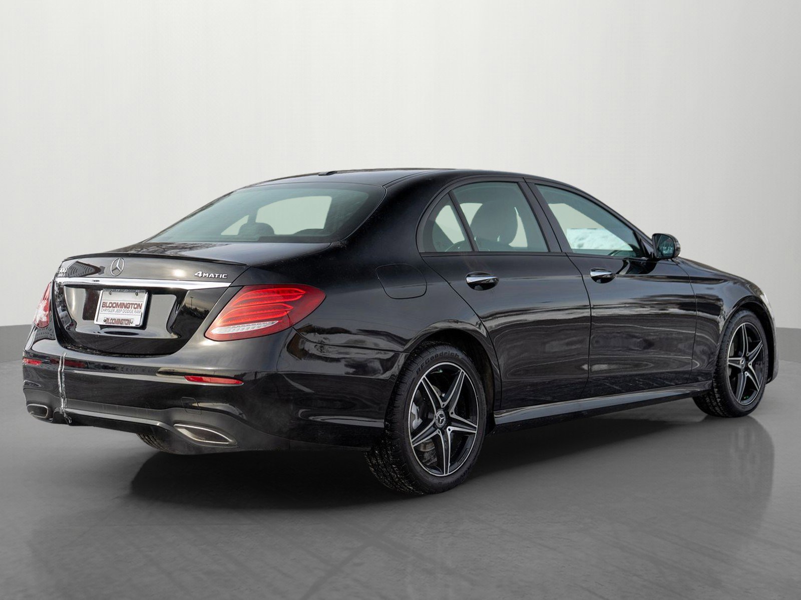 Used 2019 Mercedes-Benz E 300 4MATIC image 7