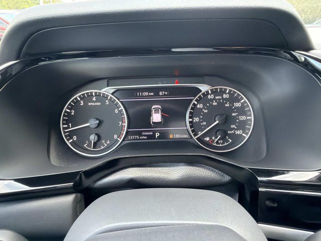 Used 2026 Nissan Pathfinder SV FWD image 27
