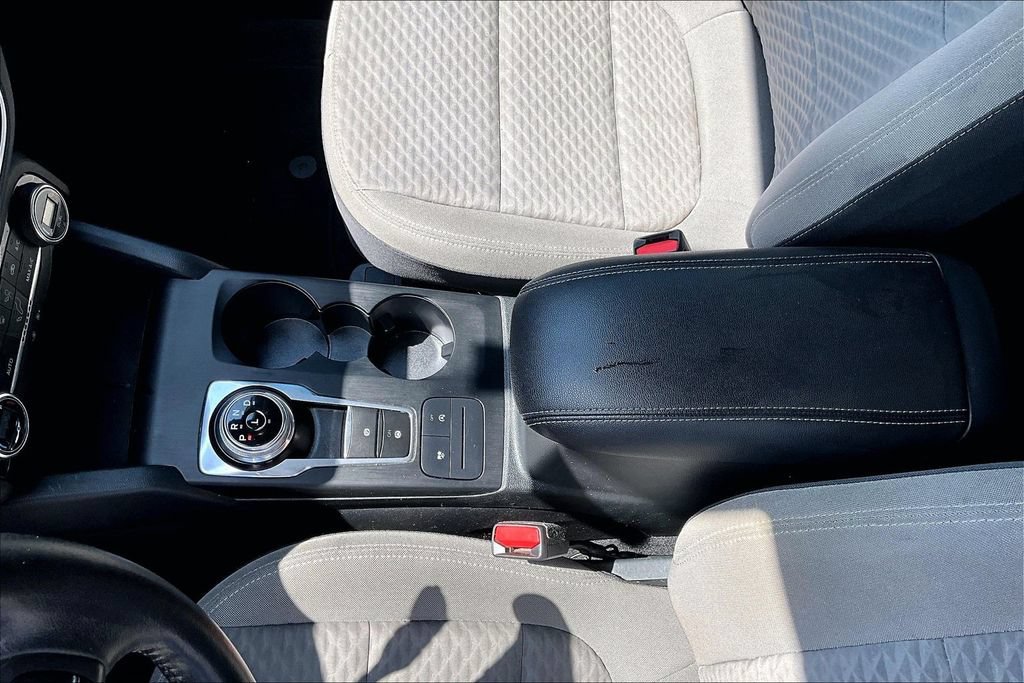 Used 2021 Ford Escape SE w/ Convenience Package FWD image 16