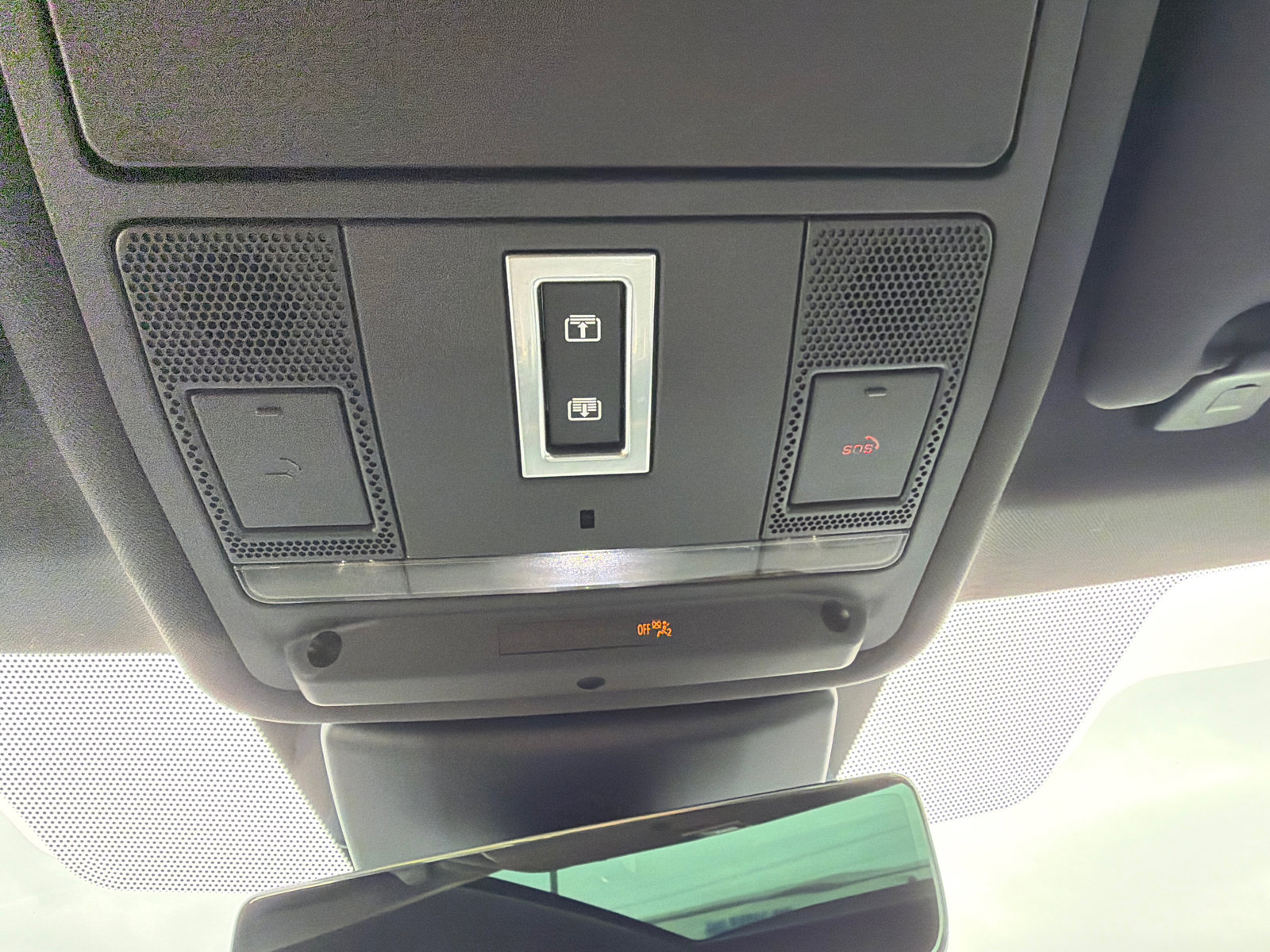 Used 2020 Land Rover Range Rover Evoque First Edition image 32