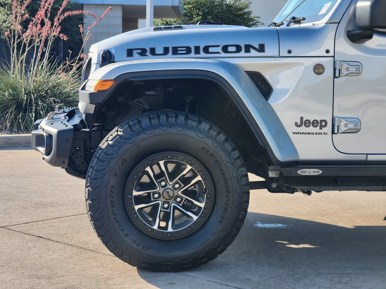 Used 2024 Jeep Wrangler Unlimited Rubicon 392 AWD/4WD image 9