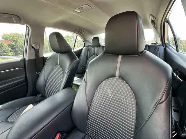 Used 2021 Toyota Camry SE FWD image 14