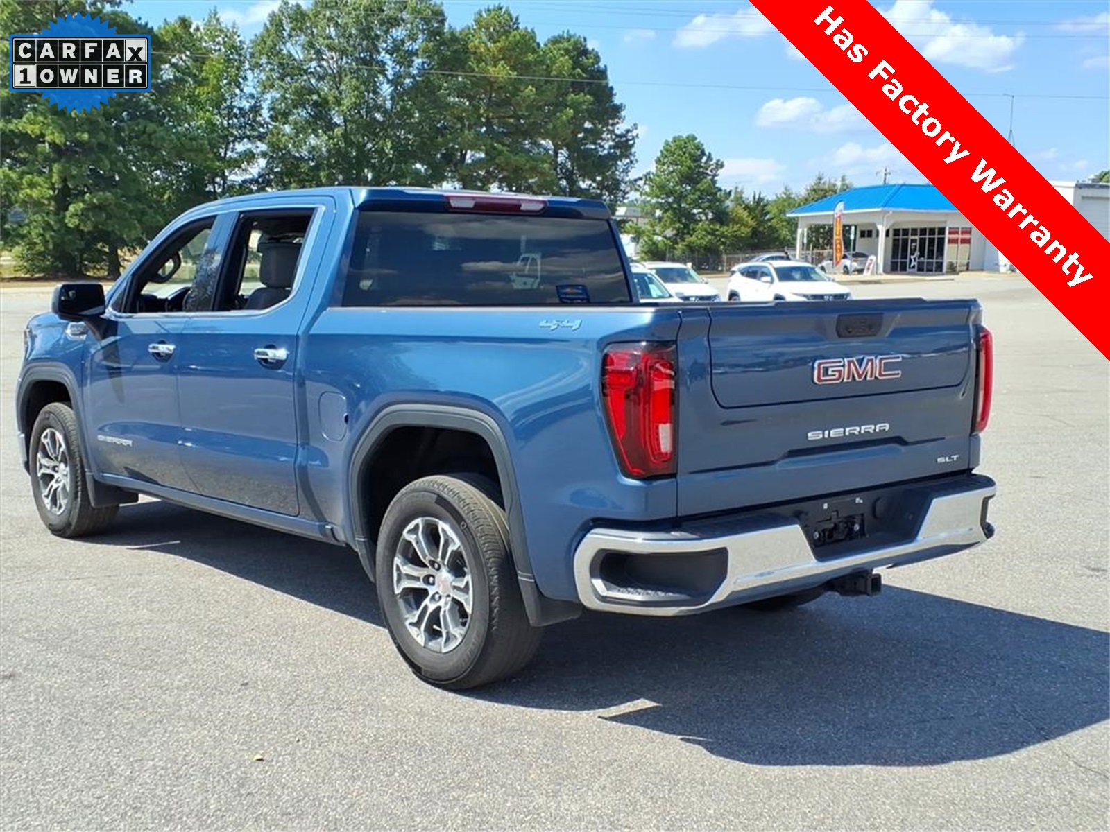 Used 2024 GMC Sierra 1500 SLT image 3
