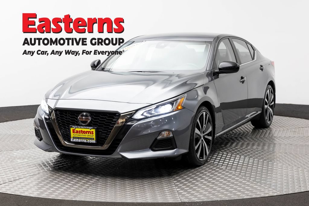 Used 2022 Nissan Altima 2.5 SR FWD image 1