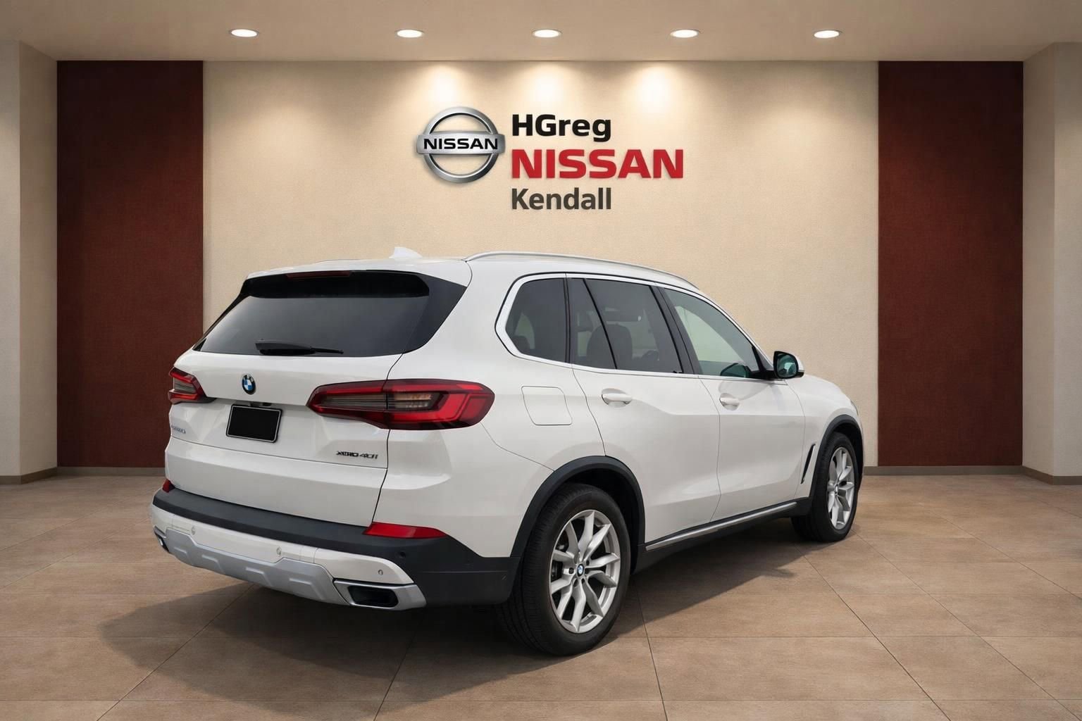 Used 2020 BMW X5 xDrive40i w/ Convenience Package AWD/4WD image 4