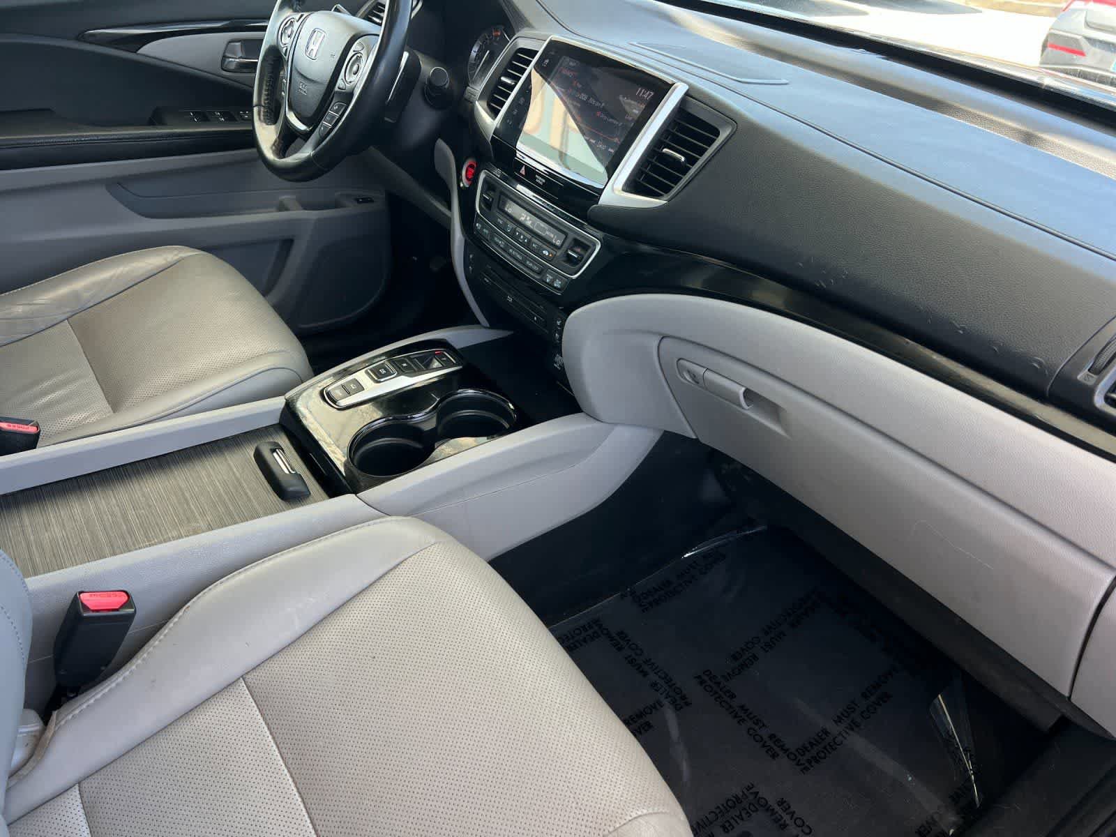 Used 2017 Honda Pilot Elite image 18