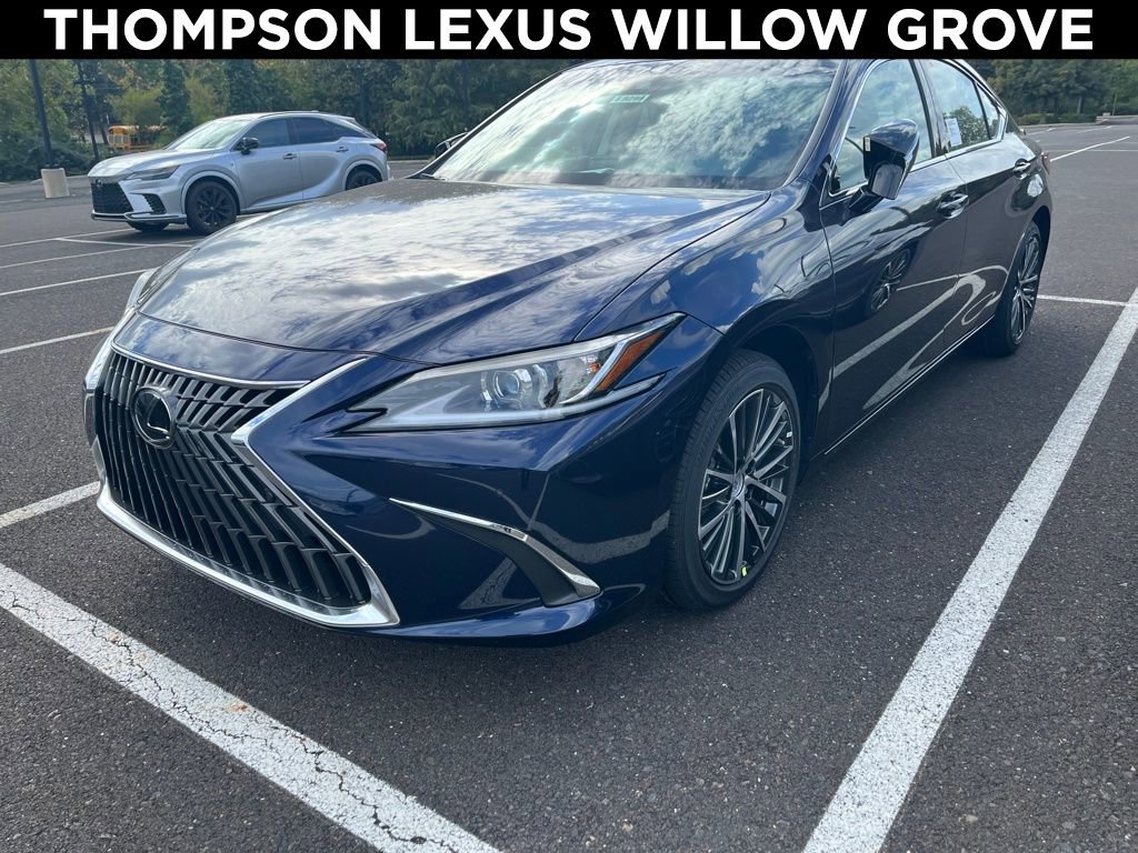 New 2025 Lexus ES 300h w/ Premium Package