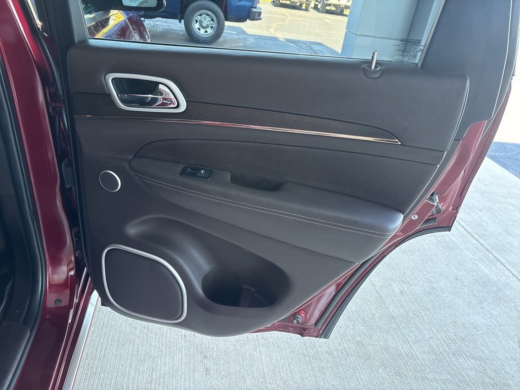 Used 2018 Jeep Grand Cherokee Summit image 30