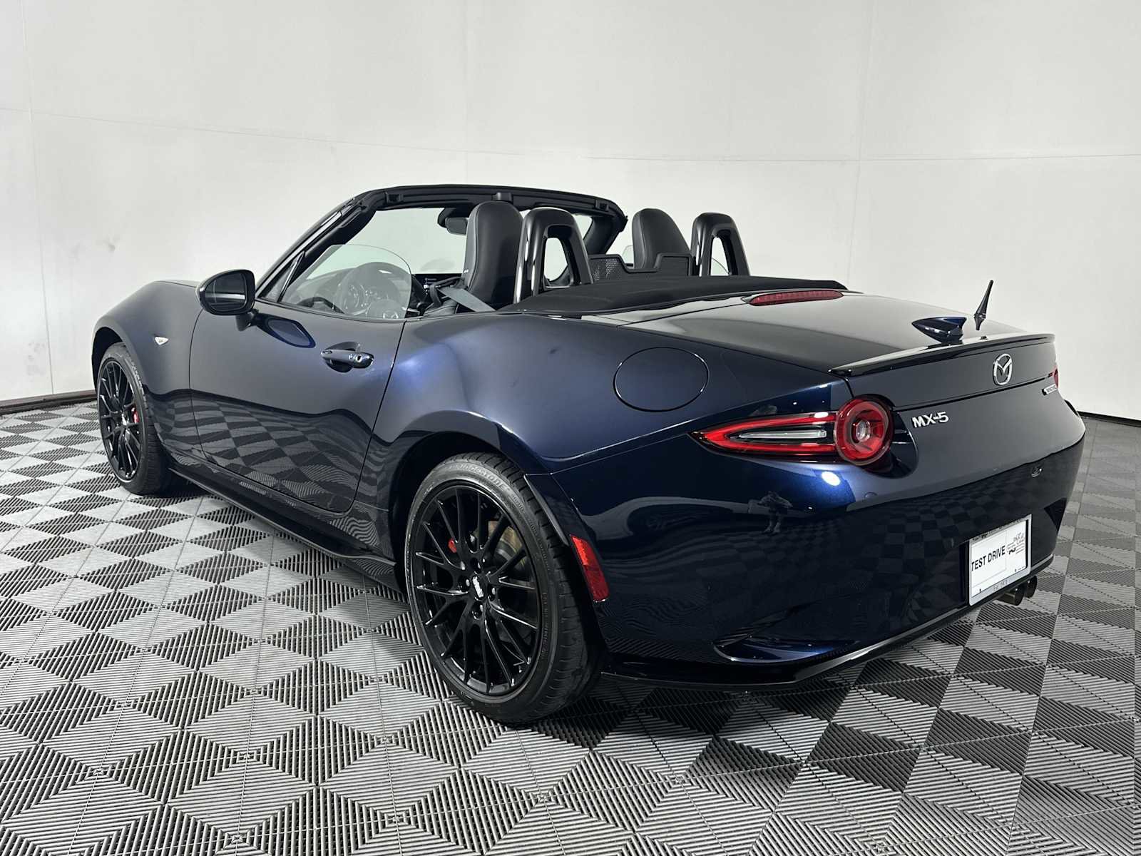 Used 2025 MAZDA MX-5 Miata Club w/ Brembo/BBS Recaro Package RWD image 5