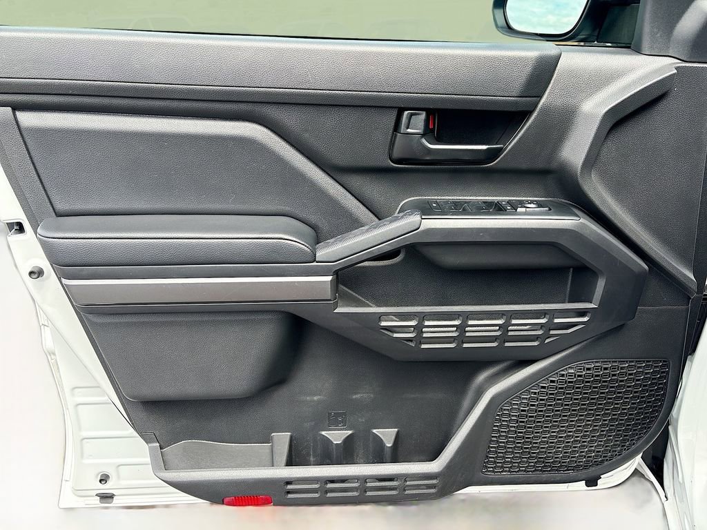 Certified 2024 Toyota Tacoma SR5 image 23