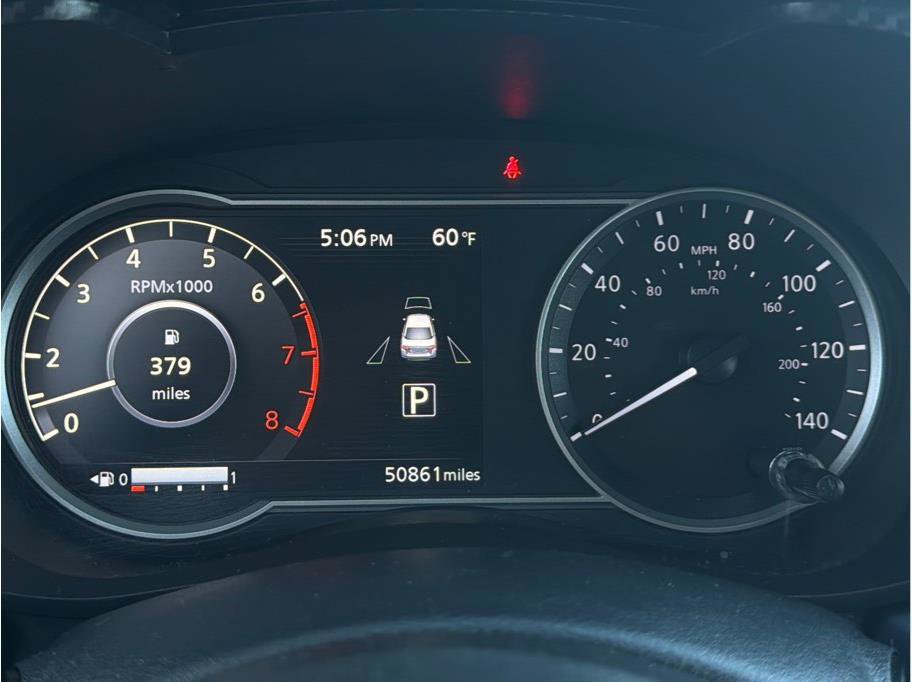 Used 2024 Nissan Versa SV FWD image 15