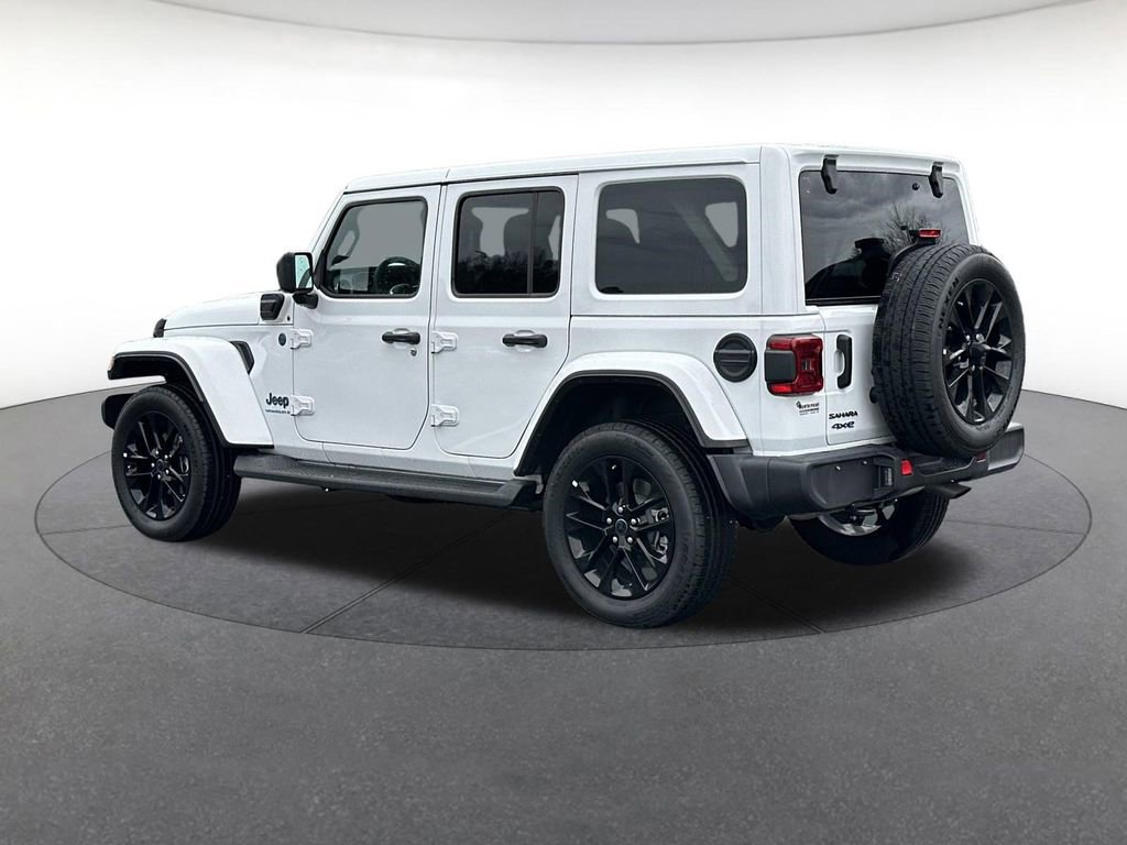 Certified 2025 Jeep Wrangler Unlimited Sahara image 3
