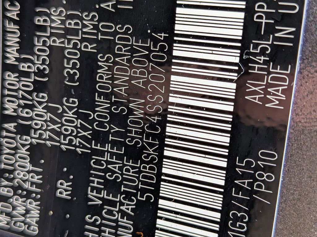 Used 2025 Toyota Sienna LE w/ LE Plus Package image 33