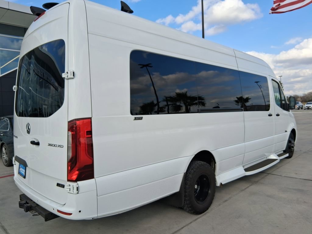 Used 2023 Mercedes-Benz Sprinter 3500 image 8