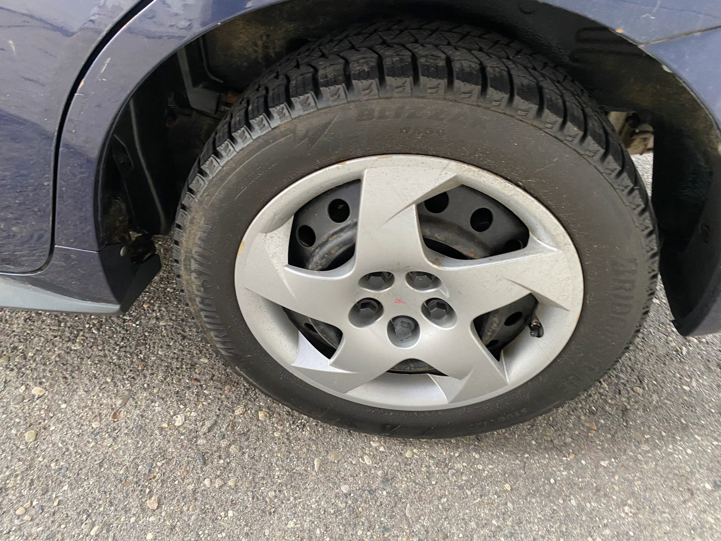 Used 2010 Pontiac Vibe image 20