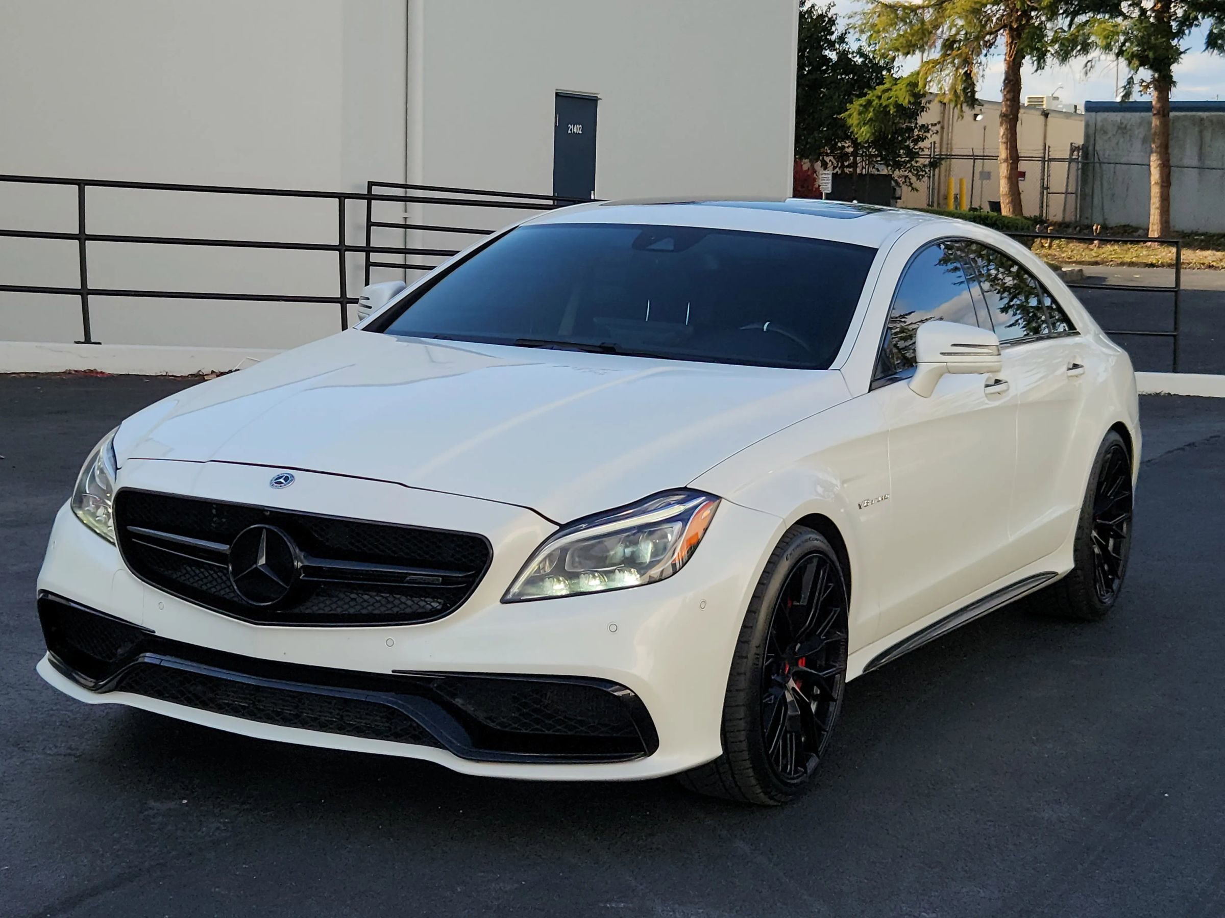 Used 2015 Mercedes-Benz CLS 63 AMG S-Model w/ Premium Package II image 1