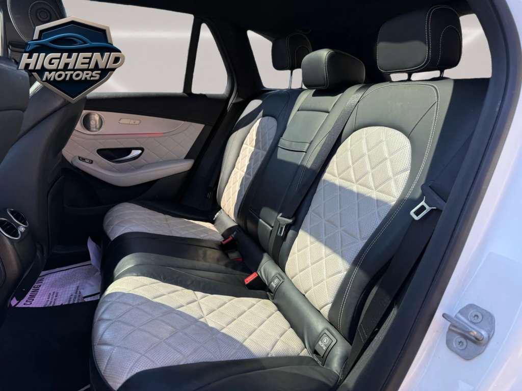 Used 2021 Mercedes-Benz GLC 300 4MATIC image 16