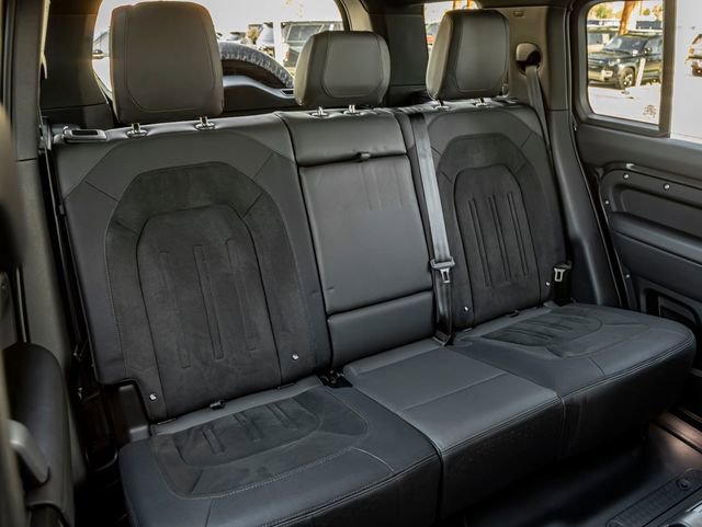 Used 2024 Land Rover Defender 110 Carpathian Edition image 27