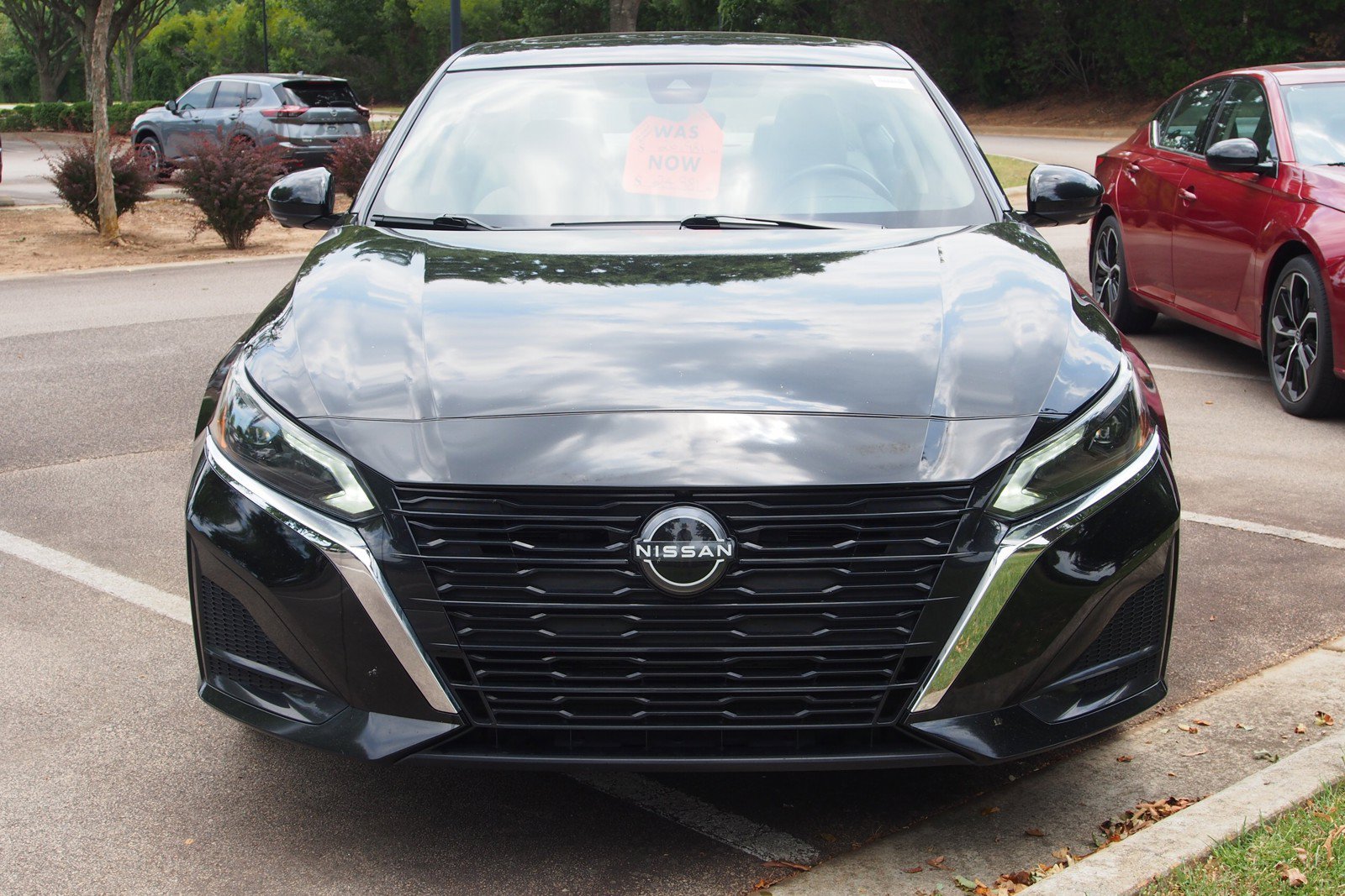 Used 2023 Nissan Altima 2.5 SL AWD/4WD image 2