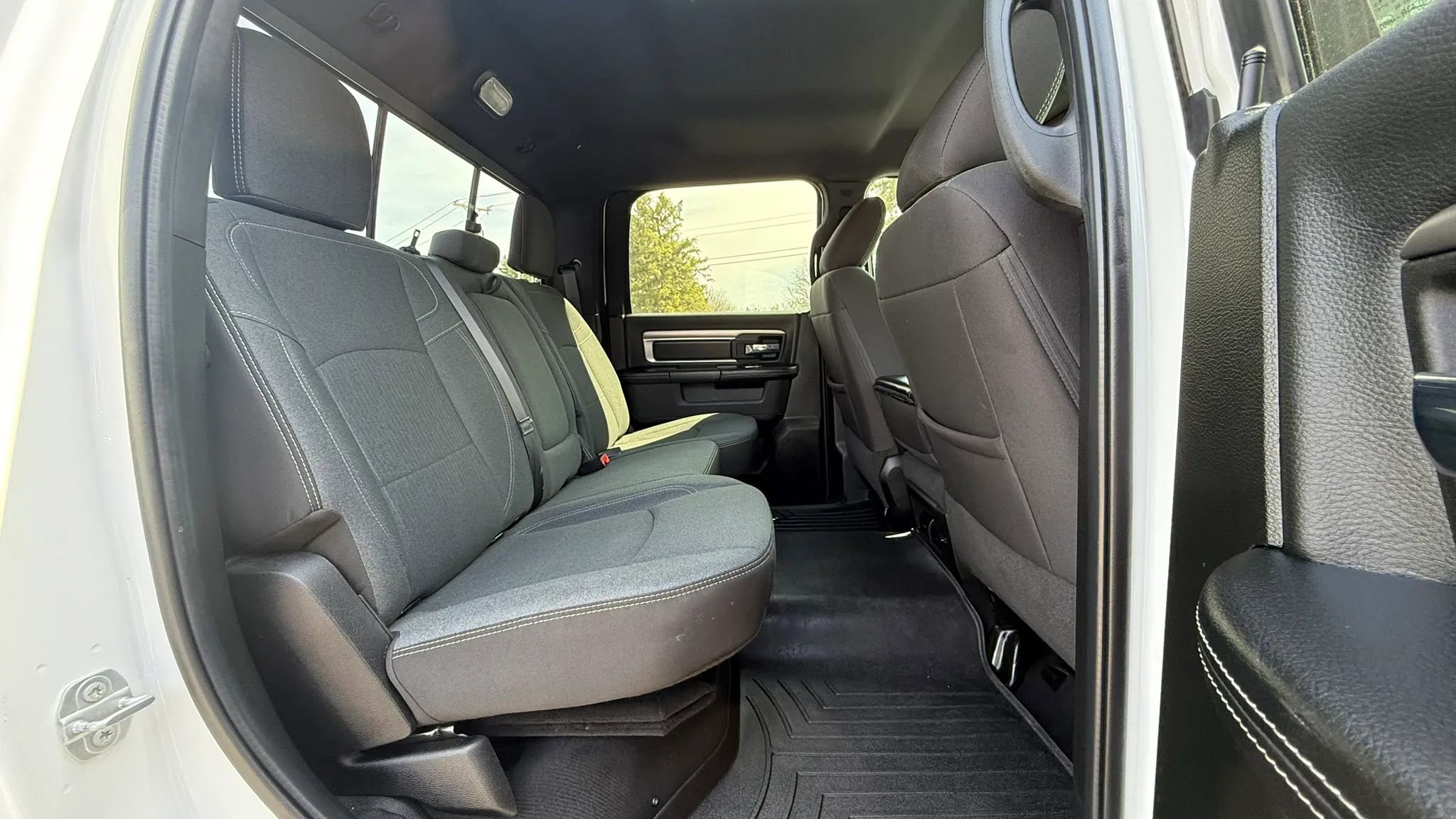 Used 2023 RAM 1500 Classic Warlock image 34