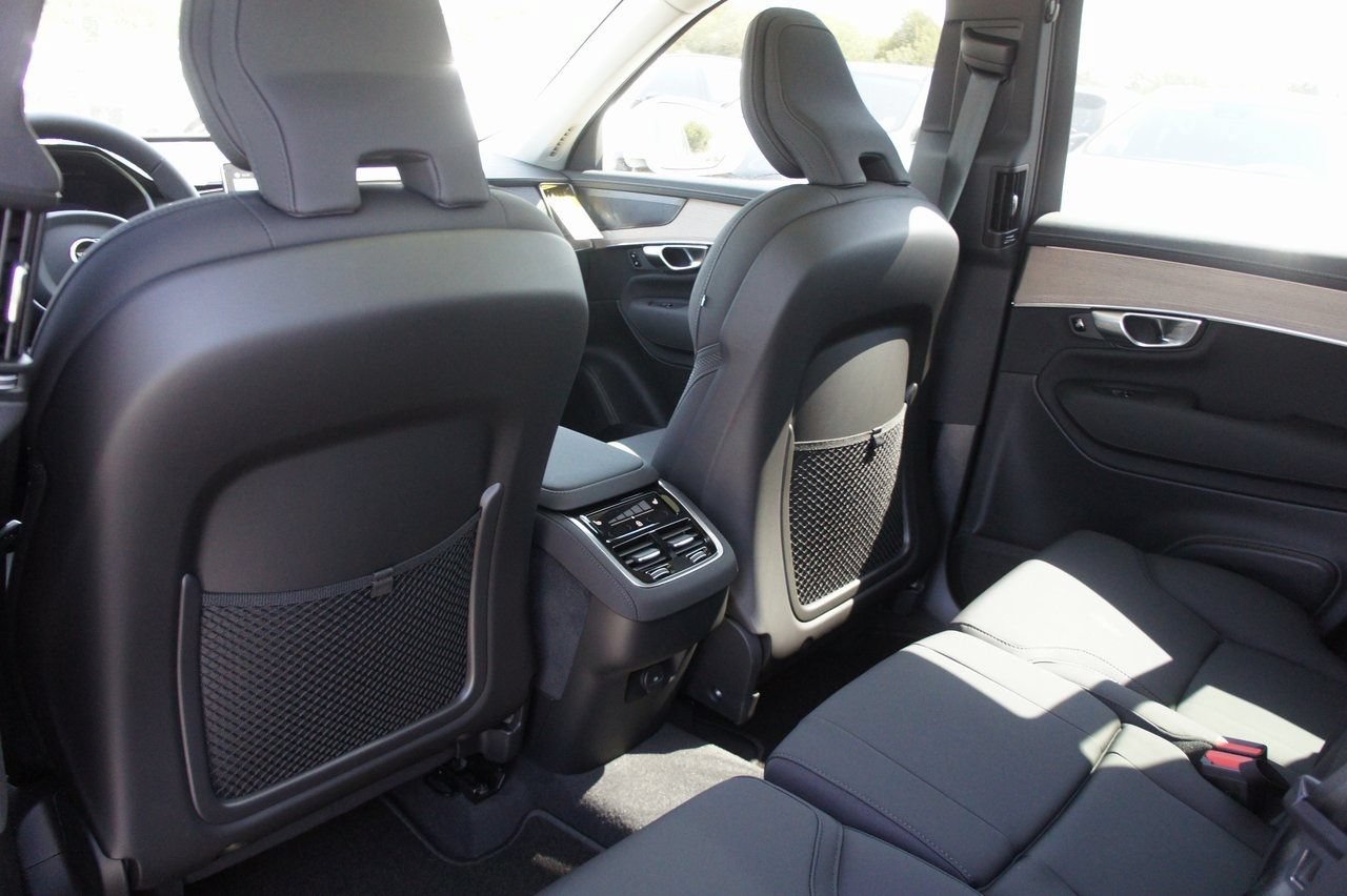 New 2026 Volvo XC90 B6 Plus w/ Protection Package Premier AWD/4WD image 22