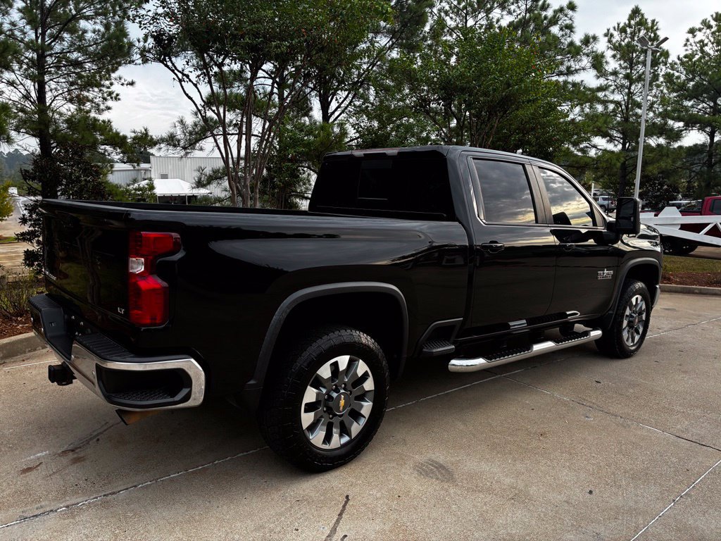 Used 2022 Chevrolet Silverado 2500 LT w/ Texas Edition AWD/4WD image 11