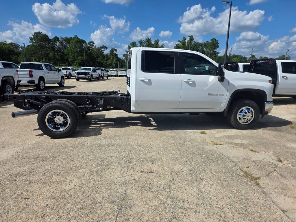 New 2026 Chevrolet Silverado 3500 LT w/ Convenience Package AWD/4WD image 6