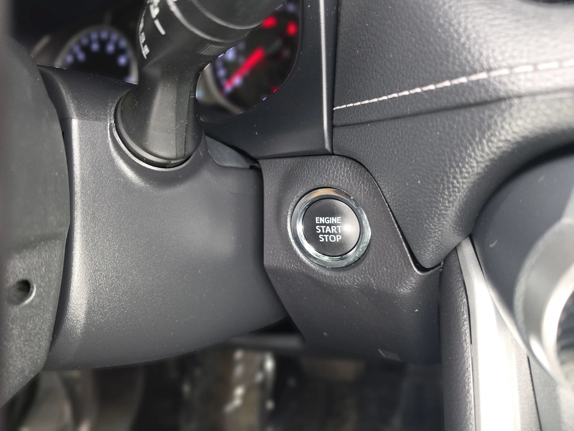 Used 2022 Toyota RAV4 XLE Premium FWD image 24