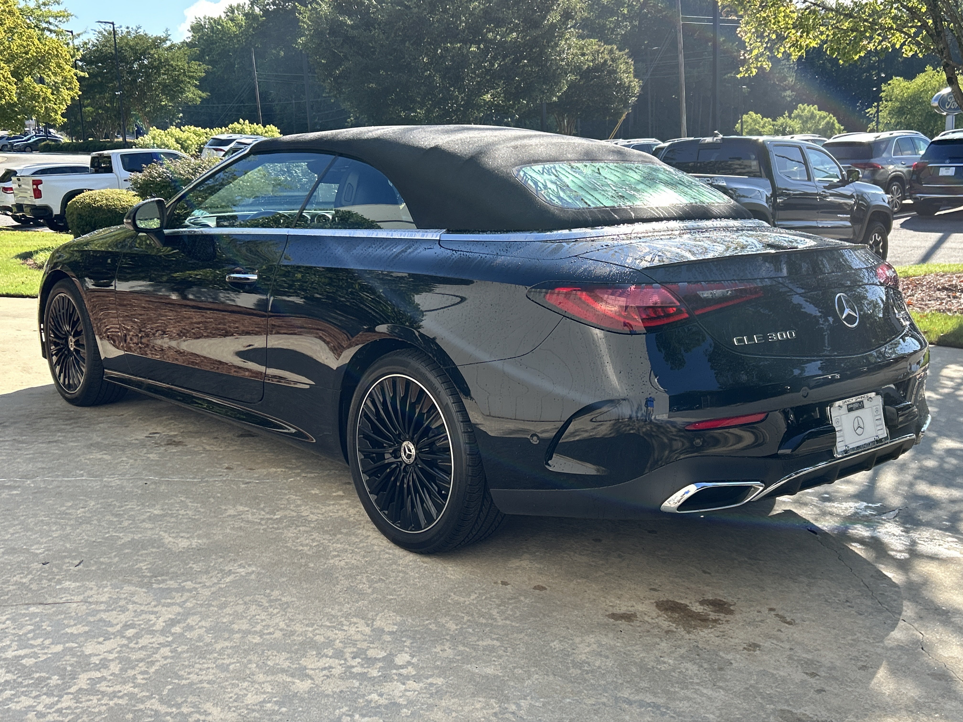 Certified 2025 Mercedes-Benz CLE 300 4MATIC Cabriolet image 23