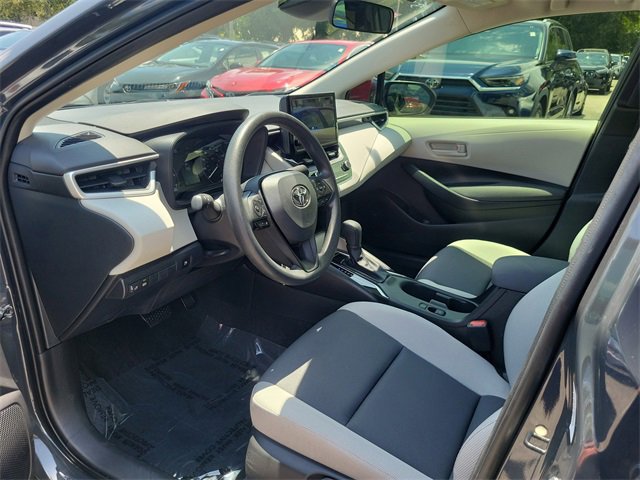 Used 2025 Toyota Corolla LE image 10