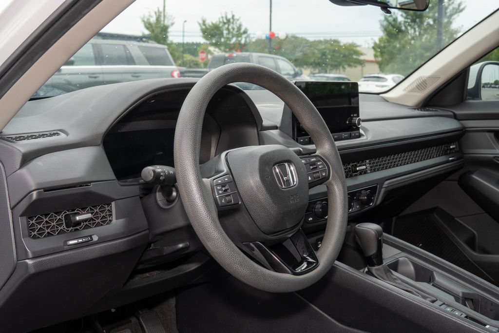 Used 2024 Honda Accord EX image 14