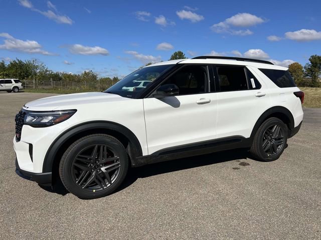 New 2026 Ford Explorer ST image 3