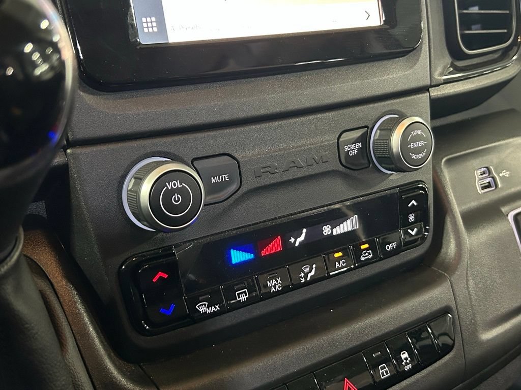 Used 2023 RAM ProMaster 2500 FWD image 38